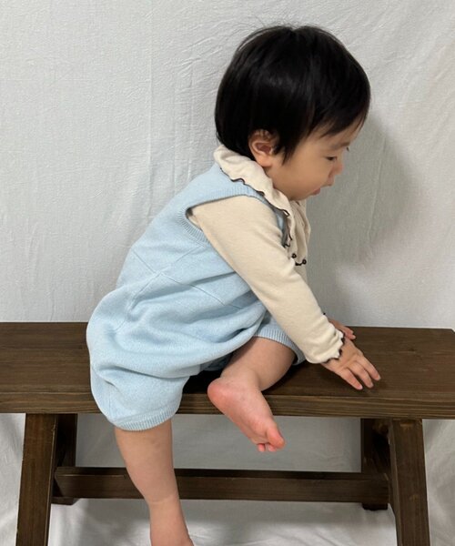 CIAOPANIC TYPY（チャオパニックティピー）の「【綿100％で洗える】【BABY】スウェットライクニットロンパース(OSORO)（ロンパース・キッズ・チャコールグレー/ブラウン/オフホワイト/レッド/サックスブルー・80）」の6枚目の写真