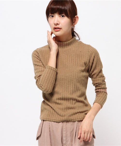 Discoat Parisien（ディスコートパリシアン）の「起毛ワイドリブハイネック（Tシャツ/カットソー・レディース・アイボリー/グレー/キャメル/ライトブルー/カーキ/ブラック・SMALL/MEDIUM/LARGE）」の6枚目の写真