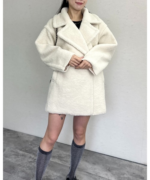Per sist ence（パーシエンス）の「フェイクムートンタックミドルダブルコート（ムートンコート・レディース・ブラック/チャコールグレー/アイボリー/モカ・ONE SIZE）」の6枚目の写真