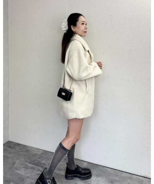 Per sist ence（パーシエンス）の「フェイクムートンタックミドルダブルコート（ムートンコート・レディース・ブラック/チャコールグレー/アイボリー/モカ・ONE SIZE）」の10枚目の写真