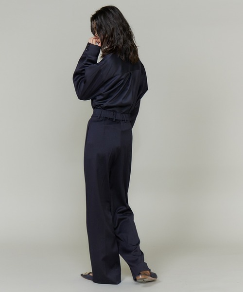 INED（イネド）の「ＴＷサテン2WAYブラウス（シャツ/ブラウス・レディース・チャコールグレー/ネイビー/キャメル・9号/11号）」の8枚目の写真