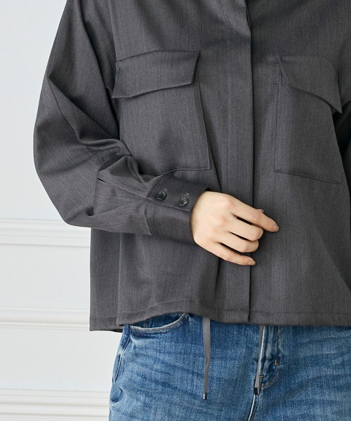 INED（イネド）の「ＴＷサテン2WAYブラウス（シャツ/ブラウス・レディース・チャコールグレー/ネイビー/キャメル・9号/11号）」の16枚目の写真