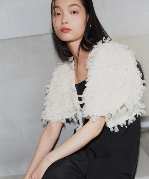 ANDRESD(アンドレスド)の「シャギーボレロ / shaggy bolero(カーディガン/ボレロ・レディース・ベージュ/ブラック・M)」の10枚目の写真