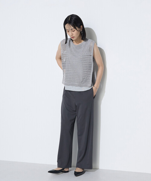 Gabardine K.T（ギャバジンケーティー）の「コイルヤーン レーシーベスト（ベスト・レディース・ブラック/グレー・9号）」の3枚目の写真