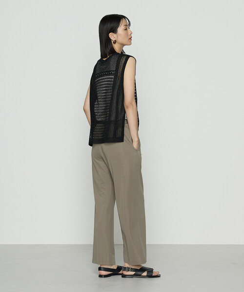 Gabardine K.T（ギャバジンケーティー）の「コイルヤーン レーシーベスト（ベスト・レディース・ブラック/グレー・9号）」の13枚目の写真