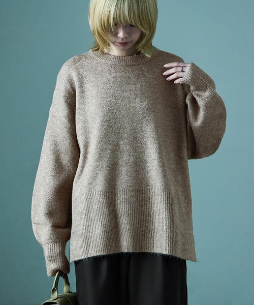 Fashion Letter(ファッションレター)の「サイドスリット オーバーサイズ ロングニットプルオーバー(ニット/セーター・レディース・オートミール/チャコール/オレンジ/グレイッシュベージュ/ライトブルー/ブルー・M)」の8枚目の写真