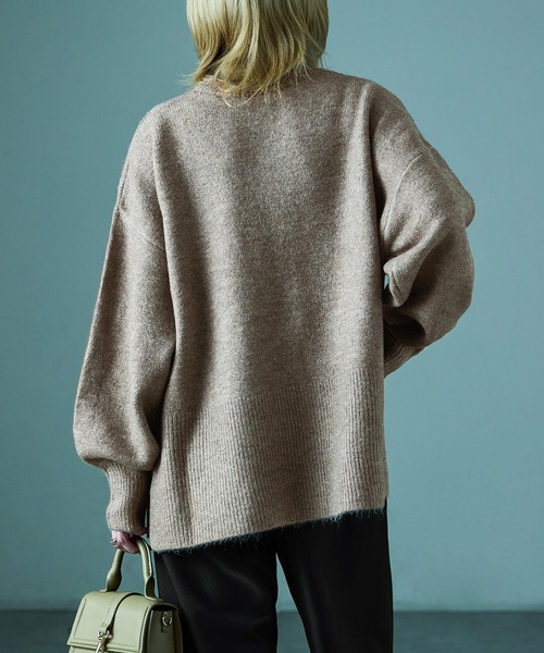 Fashion Letter(ファッションレター)の「サイドスリット オーバーサイズ ロングニットプルオーバー(ニット/セーター・レディース・オートミール/チャコール/オレンジ/グレイッシュベージュ/ライトブルー/ブルー・M)」の11枚目の写真