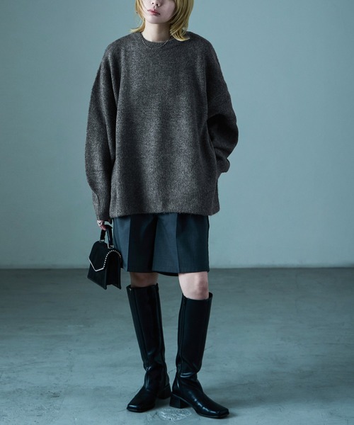 Fashion Letter(ファッションレター)の「サイドスリット オーバーサイズ ロングニットプルオーバー(ニット/セーター・レディース・オートミール/チャコール/オレンジ/グレイッシュベージュ/ライトブルー/ブルー・M)」の20枚目の写真
