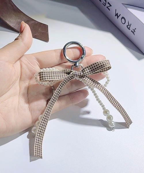 チェック×パールリボンチャーム（チャーム）｜IRADOWL（アイラドール