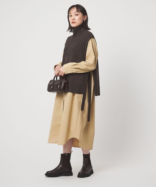 green label relaxing(グリーンレーベルリラクシング)の「ニット ベスト × シャツ ワンピース セット(シャツワンピース・レディース・オフホワイト/ブラウン系/ダークグレー・FREE)」の1枚目の写真