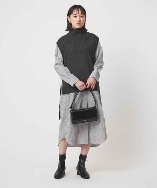 green label relaxing(グリーンレーベルリラクシング)の「ニット ベスト × シャツ ワンピース セット(シャツワンピース・レディース・オフホワイト/ブラウン系/ダークグレー・FREE)」の3枚目の写真