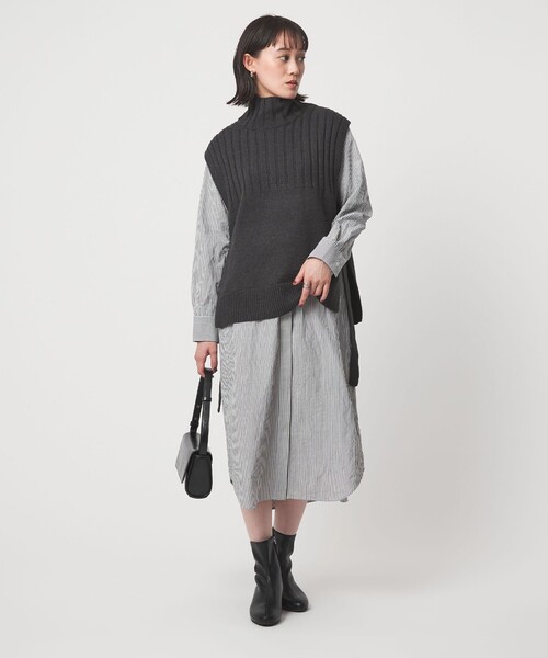 green label relaxing(グリーンレーベルリラクシング)の「ニット ベスト × シャツ ワンピース セット(シャツワンピース・レディース・オフホワイト/ブラウン系/ダークグレー・FREE)」の9枚目の写真