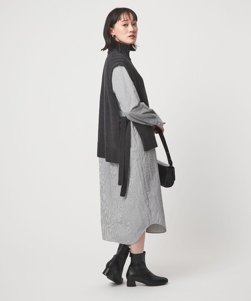 green label relaxing(グリーンレーベルリラクシング)の「ニット ベスト × シャツ ワンピース セット(シャツワンピース・レディース・オフホワイト/ブラウン系/ダークグレー・FREE)」の11枚目の写真