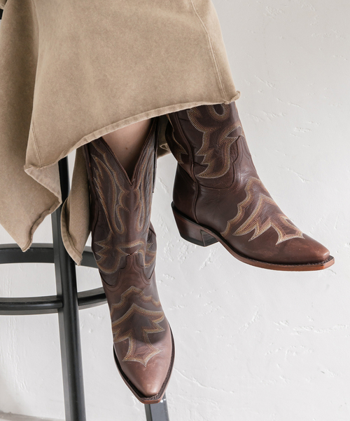 FRAMeWORK（フレームワーク）の「LUCCHESE WOMENS,Sage ウエスタンブーツ（ブーツ・レディース・ブラック/ブラウン・24cm）」の2枚目の写真