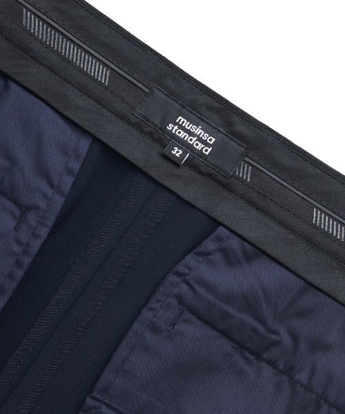 MUSINSA STANDARD（ムシンサスタンダード）の「軽量テーパード隠しバンディングカプリスラックス[ネイビー]（スラックス・メンズ・その他・29/26/27/28/31）」の8枚目の写真