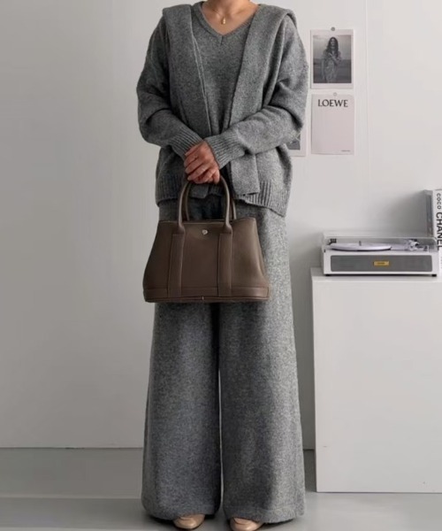 FAVORITO(ファヴォリート)の「ニットトップス+ショール+ワイドパンツ3枚セット(セットアップ・レディース・ダークグレー/ライトグレー/ベージュ・F)」の15枚目の写真