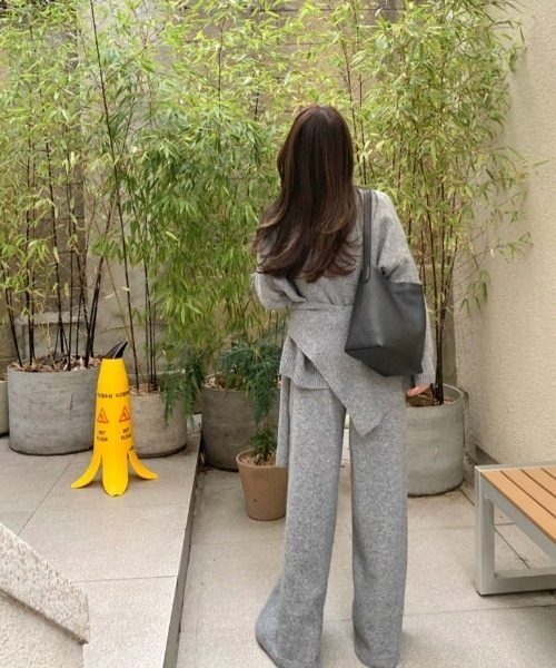 FAVORITO(ファヴォリート)の「ニットトップス+ショール+ワイドパンツ3枚セット(セットアップ・レディース・ダークグレー/ライトグレー/ベージュ・F)」の20枚目の写真