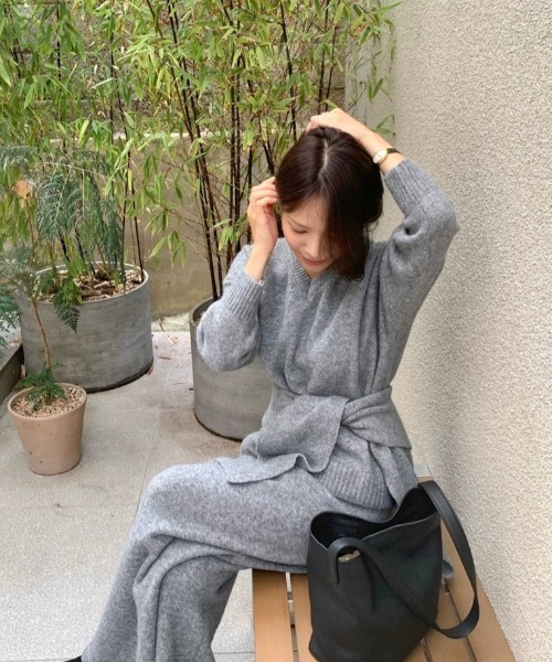FAVORITO(ファヴォリート)の「ニットトップス+ショール+ワイドパンツ3枚セット(セットアップ・レディース・ダークグレー/ライトグレー/ベージュ・F)」の21枚目の写真