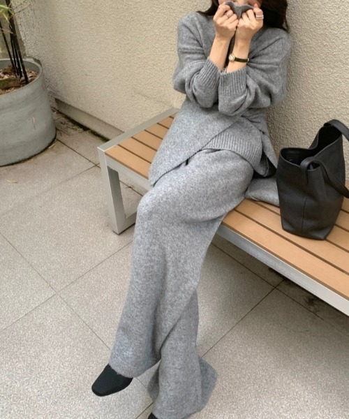 FAVORITO(ファヴォリート)の「ニットトップス+ショール+ワイドパンツ3枚セット(セットアップ・レディース・ダークグレー/ライトグレー/ベージュ・F)」の22枚目の写真