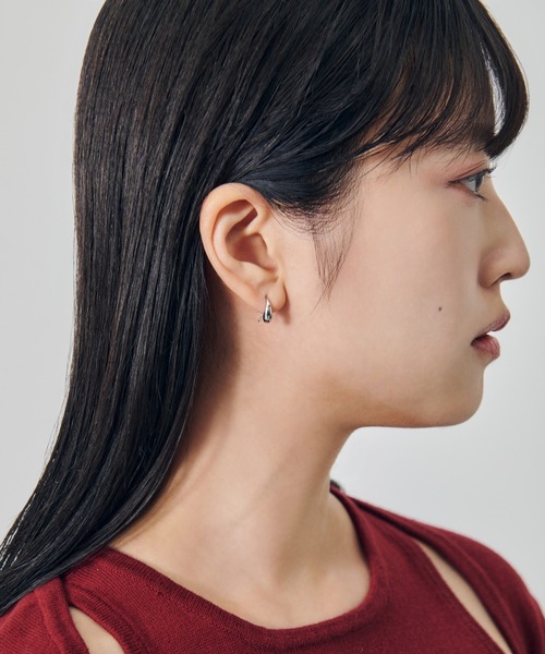 GOLDY（ゴールディ）の「プチ ドロップ ピアス（ピアス（両耳用）・レディース・シルバー/ゴールド/シルバー系その他/ゴールド系その他・FREE）」の14枚目の写真