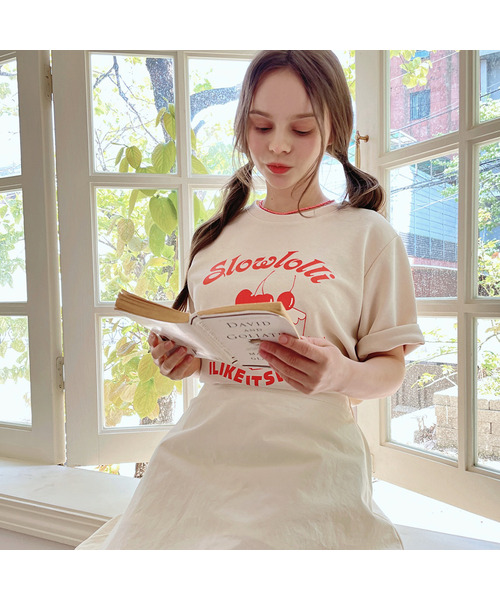 SLOWLOLLI（スローローリ）の「Like sweet t-shirt_3 Colors（Tシャツ/カットソー・レディース・Beige/ホワイト/グレー・FREE）」の3枚目の写真