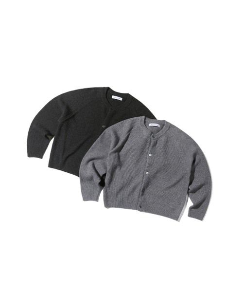 BESLOW(ビースロー)の「CASHMERE BLENDED CREW NECK CARDIGAN MELANGE CHARCOAL(カーディガン/ボレロ・メンズ・その他・SMALL/MEDIUM/LARGE/X-LARGE)」の7枚目の写真