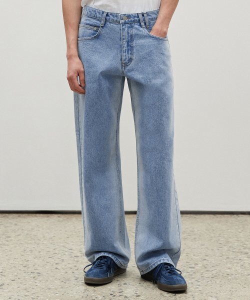 DECET(デケト)の「Mid Rise Wide Jeans DCPT027LightBlueSide(デニムパンツ・レディース・その他・34/32/30/26/28)」の2枚目の写真