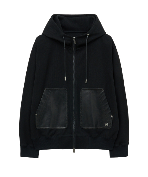 UNGIMMICK(アンジミック)の「LEATHER POCKET MILANO HOODED ZIP-UP (BLACK)(パーカー・メンズ・その他・MEDIUM/LARGE/X-LARGE)」の1枚目の写真