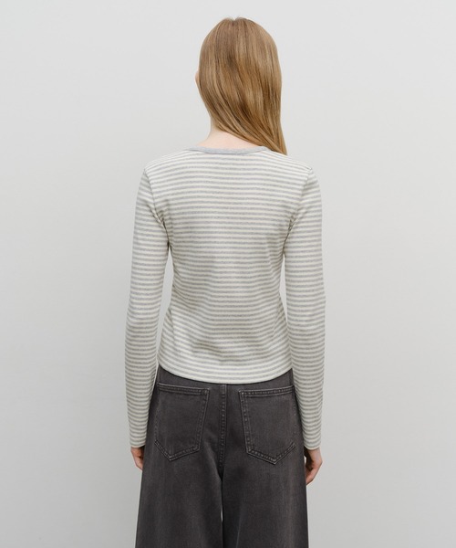 MARITHE + FRANCOIS GIRBAUD(マリテフランソワジルボー)の「W DEEP NECK LONG SLEEVE(Tシャツ/カットソー・レディース・Black/アイボリー/ヘザーグレー・MEDIUM/SMALL)」の13枚目の写真