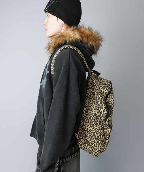 ヒョウ柄リュック・バックパック レオパード柄バックパック/ヒョウ柄/リュック/ユニセックス（バック