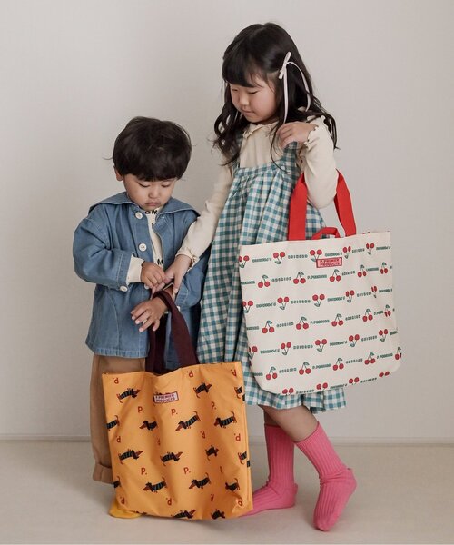 p.premier（ピードットプルミエ）の「ヘビロテしたい総柄レッスンバッグ（トートバッグ・キッズ・ブラック/オフホワイト/レッド/イエロー・FREE）」の14枚目の写真