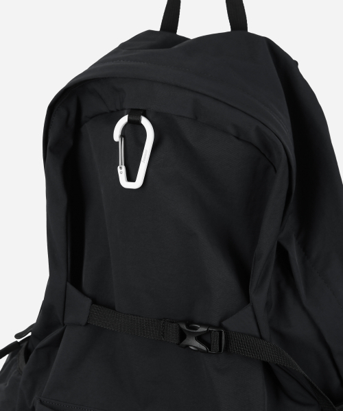 JENNER（ジェンナー）の「ライトリサイクルナイロンバックパック_ラージ [ブラック]（バックパック/リュック・レディース・その他・FREE）」の6枚目の写真