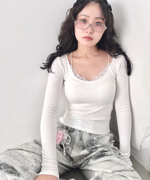 Loueme(ルエム)の「カップ付きレースレイヤードトップス(Tシャツ/カットソー・レディース・グレー/ブラック/ホワイト・FREE)」の1枚目の写真