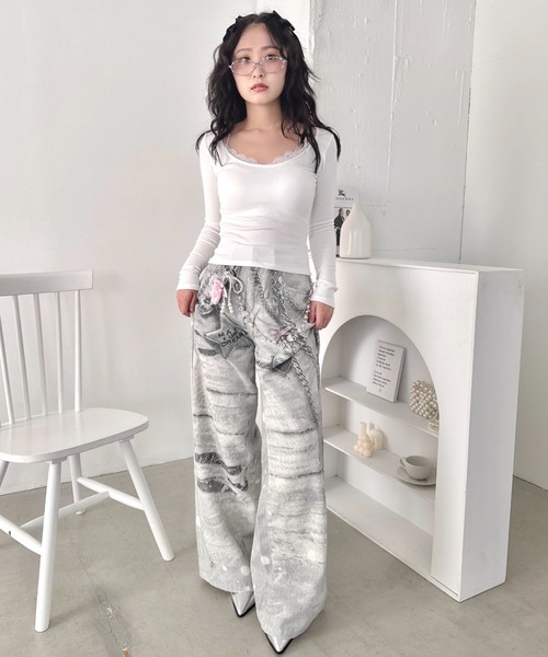 Loueme(ルエム)の「カップ付きレースレイヤードトップス(Tシャツ/カットソー・レディース・グレー/ブラック/ホワイト・FREE)」の12枚目の写真