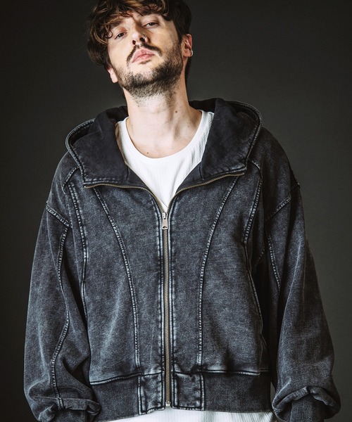 NO ID.(ノーアイディ)の「【NO ID.】Changing Hooded Blouson / チェンジング フーデッド ブルゾン(ブルゾン・メンズ・グレー/ブラック・ONE SIZE)」の2枚目の写真