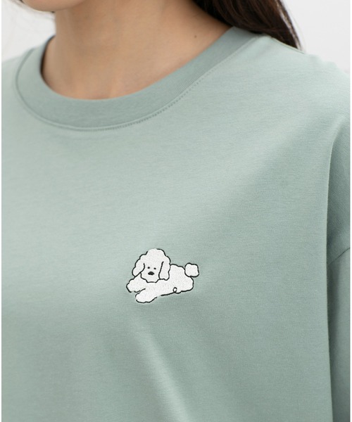 Honeys(ハニーズ)の「モチーフ刺繍Tシャツ(Tシャツ/カットソー・レディース・スミクロ/ネイビー/ミント/ピンク/ライトベージュ・L/M/S/SS)」の1枚目の写真