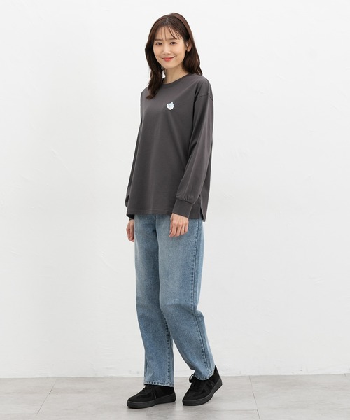 Honeys(ハニーズ)の「モチーフ刺繍Tシャツ(Tシャツ/カットソー・レディース・スミクロ/ネイビー/ミント/ピンク/ライトベージュ・L/M/S/SS)」の7枚目の写真