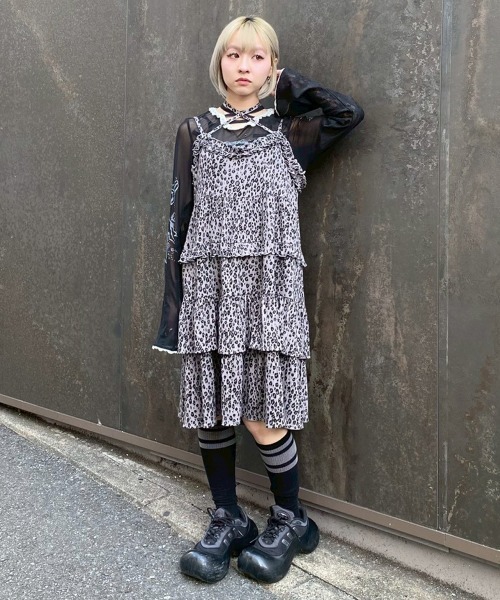 Candy Stripper（キャンディストリッパー）の「TIERED CAMI ワンピース（ワンピース・レディース・グレー/ヘザーグレー/チャコール/ブラック・FREE）」の14枚目の写真