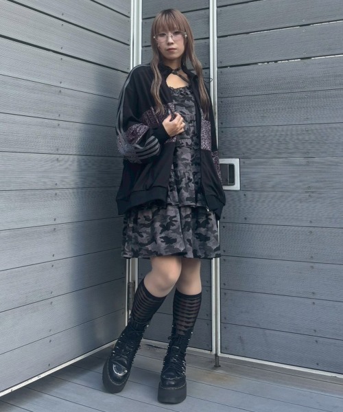 Candy Stripper（キャンディストリッパー）の「TIERED CAMI ワンピース（ワンピース・レディース・グレー/ヘザーグレー/チャコール/ブラック・FREE）」の18枚目の写真