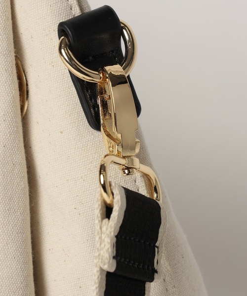 Elura(エルーラ)の「3WAYハトメトート/633020(トートバッグ・レディース・オフホワイト/ブラック・FREE)」の21枚目の写真