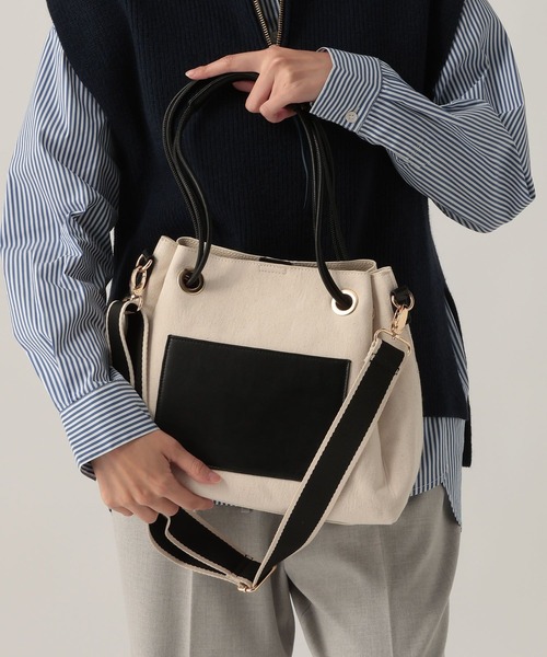 Elura（エルーラ）の「3WAYハトメトート/633020（トートバッグ・レディース・オフホワイト/ブラック・FREE）」の8枚目の写真