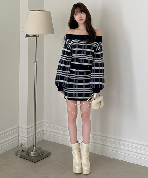 ROYAL PARTY(ロイヤルパーティー)の「チェックジャガードニットミニセットアップ(ニット/セーター・レディース・ブラック/ネイビー/オフホワイト・FREE)」の1枚目の写真
