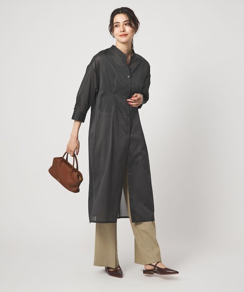 green label relaxing（グリーンレーベルリラクシング）の「シアー ストライプ シャツワンピース（シャツワンピース・レディース・オフホワイト/モカ/ブラック・FREE）」の13枚目の写真