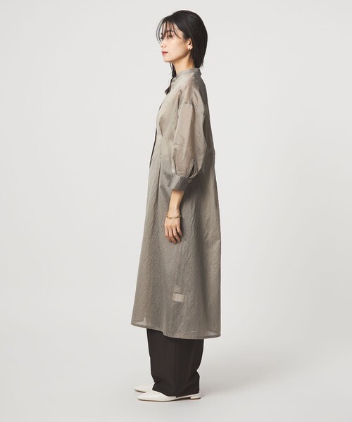 green label relaxing（グリーンレーベルリラクシング）の「シアー ストライプ シャツワンピース（シャツワンピース・レディース・オフホワイト/モカ/ブラック・FREE）」の18枚目の写真