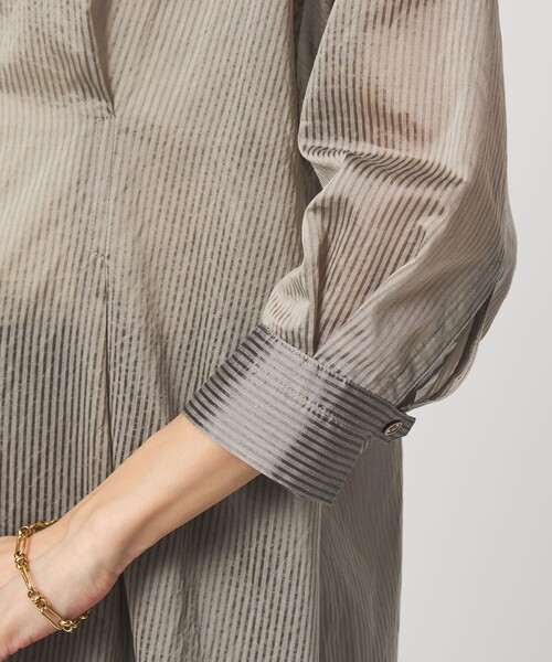 green label relaxing（グリーンレーベルリラクシング）の「シアー ストライプ シャツワンピース（シャツワンピース・レディース・オフホワイト/モカ/ブラック・FREE）」の21枚目の写真