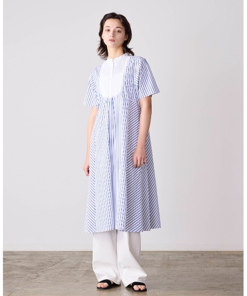 Marilyn Moon（マリリンムーン）の「pin tuck bosom embroidery one-piece（シャツワンピース・レディース・ホワイト×ブルー/ブラック/ネイビー/サックスブルー/ホワイト・FREE）」の6枚目の写真