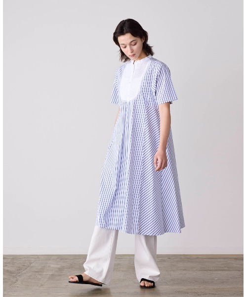 Marilyn Moon（マリリンムーン）の「pin tuck bosom embroidery one-piece（シャツワンピース・レディース・ホワイト×ブルー/ブラック/ネイビー/サックスブルー/ホワイト・FREE）」の9枚目の写真