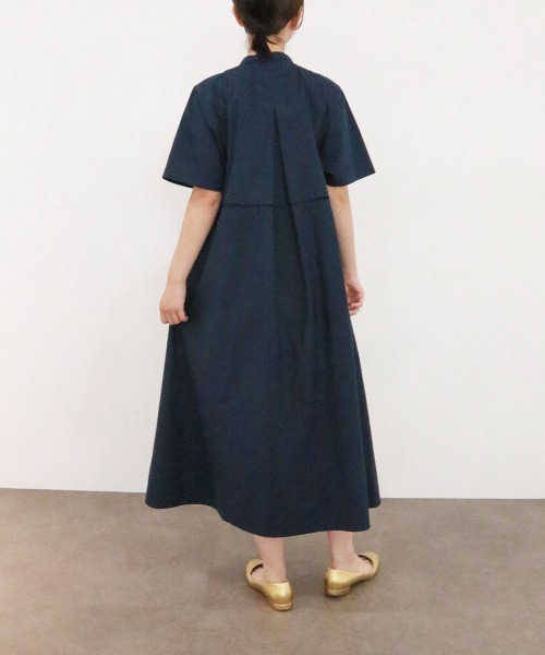 Marilyn Moon（マリリンムーン）の「pin tuck bosom embroidery one-piece（シャツワンピース・レディース・ホワイト×ブルー/ブラック/ネイビー/サックスブルー/ホワイト・FREE）」の20枚目の写真