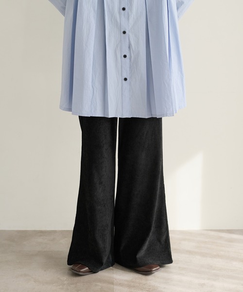apres jour clair（アプレジュールクレア）の「【apres jour clair】ベロアフレアパンツ（その他パンツ・レディース・ブラック/アイボリー/ダークブラウン・SMALL/LARGE/MEDIUM）」の3枚目の写真