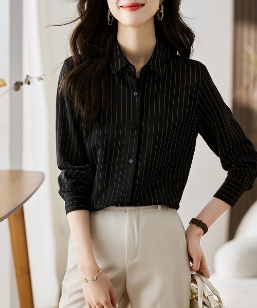 ReRe(リリ)の「ピンストライプシャツ(シャツ/ブラウス・レディース・ホワイト/ブラック・MEDIUM/LARGE/X-LARGE)」の10枚目の写真